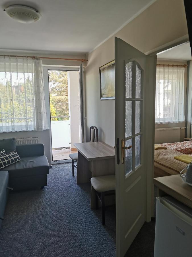 Sympatik Bed & Breakfast Jastrzebia Gora Exterior photo